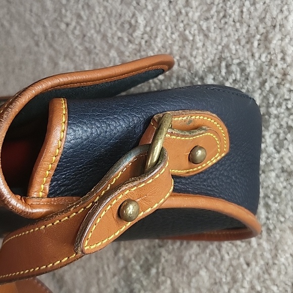 DOONEY & BOURKE Blue Crossbody - Picture 4 of 7